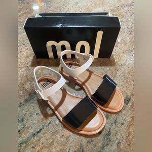 Girls Melissa Sandal